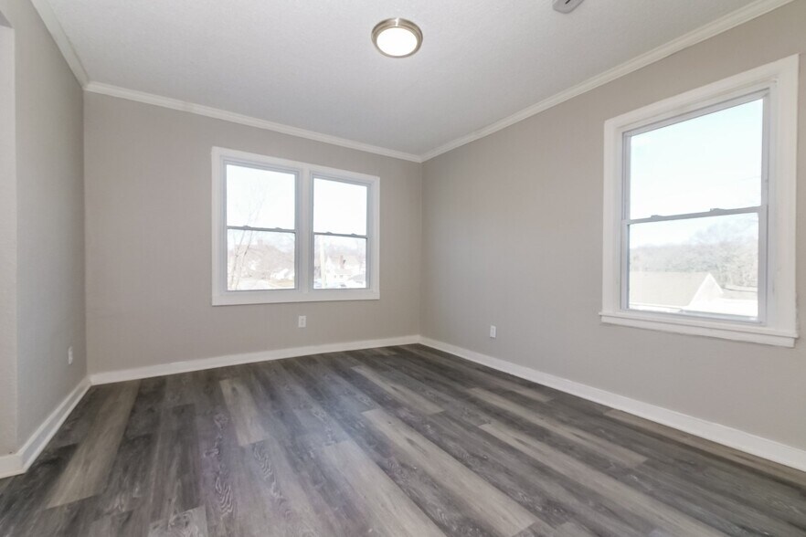 Building Photo - 7901 Brooklyn Ave