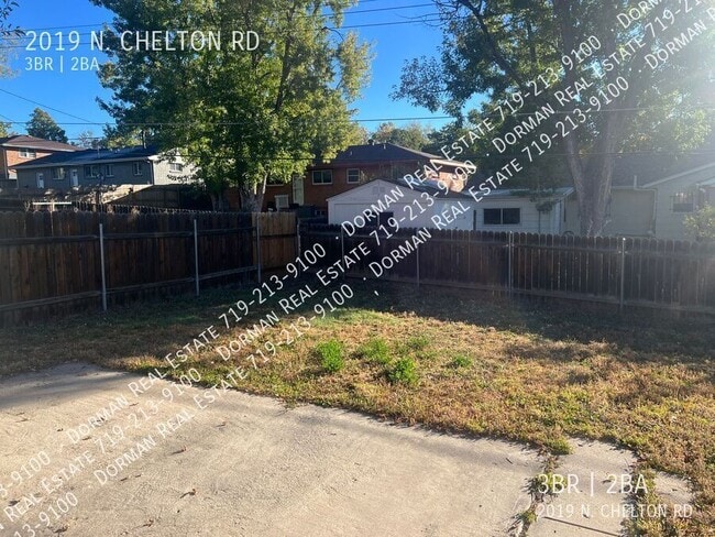 Building Photo - 2019 N Chelton Rd