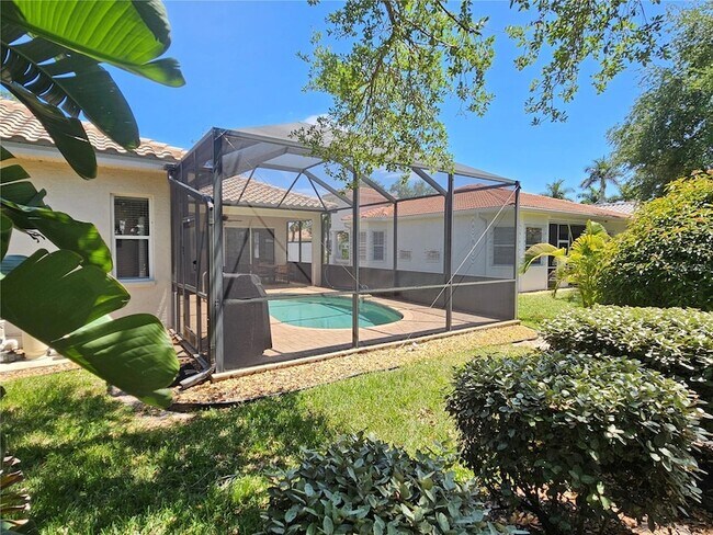 Building Photo - 330 Rio Terra