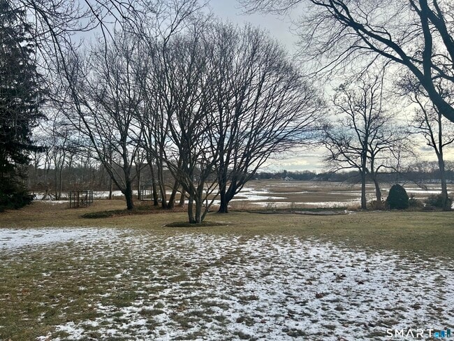 Building Photo - 45 Farview Ave