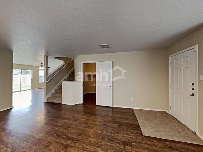 Building Photo - 6047 Kensinger Pass