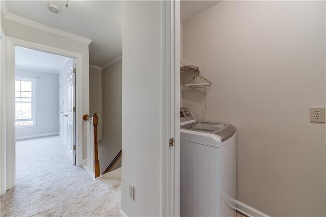 Building Photo - 64 Mt Vernon Cir