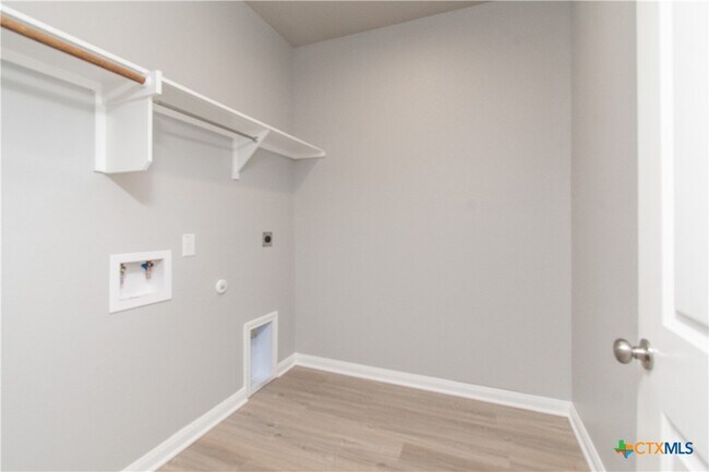 Building Photo - 3209 Shawlands Rd