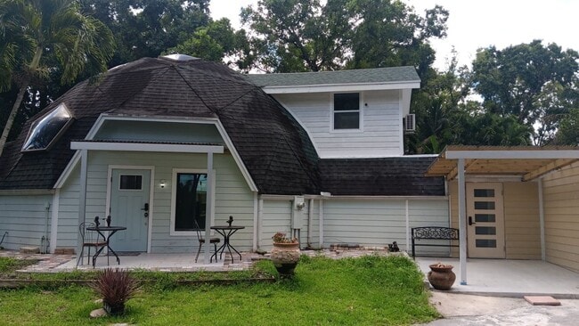 Building Photo - 8694 Pioneer Rd