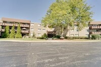 Building Photo - 2650 Brookwood Way Dr