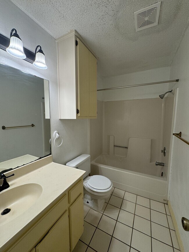 Building Photo - 7126 Fort Collins Dr