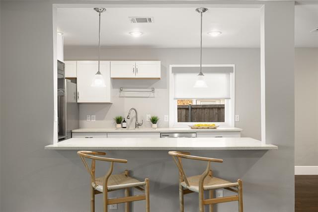 Building Photo - 3451 High Bluff Dr