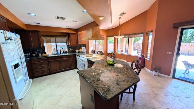 Building Photo - 64275 E Orangewood Ln