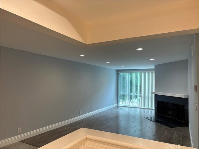 Building Photo - 12720 Burbank Blvd