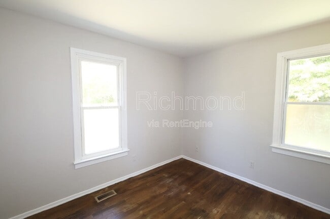 Building Photo - 2605 Seacliff Cir