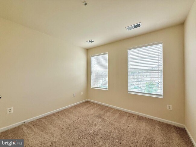 Building Photo - 3507 Sea Grass Ln