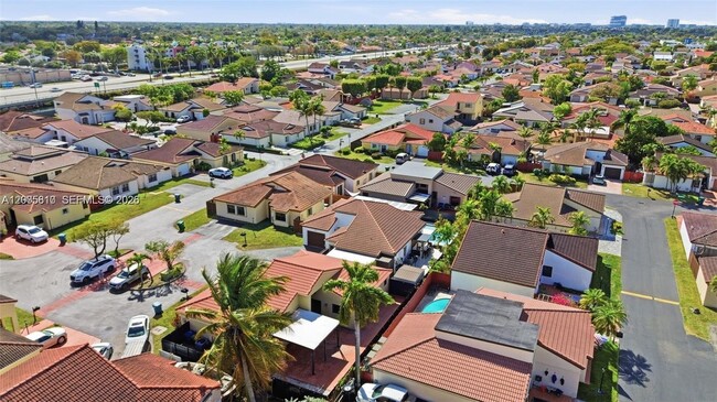 Building Photo - 561 SW 87th Ct