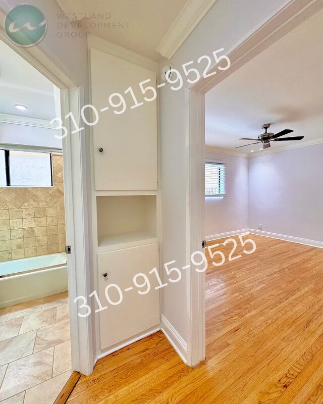 Building Photo - 1506 S Barrington Ave