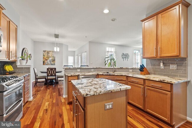 Building Photo - 16690 Anchor Bend Cir