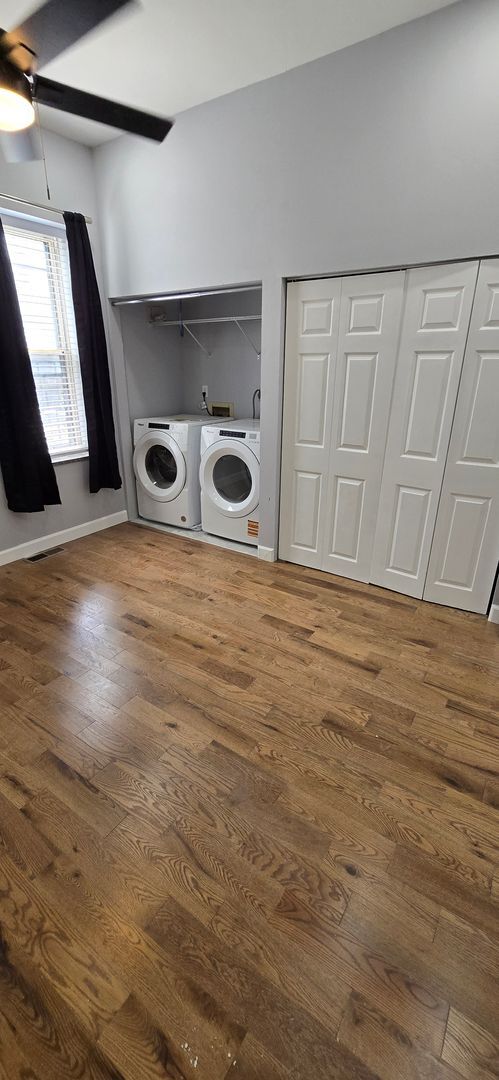 Building Photo - Beautifully Rehabbed Condo with Charm-Pool...