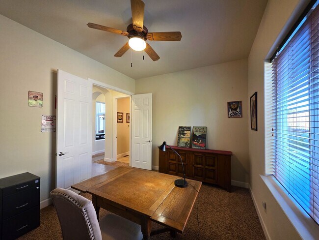 Building Photo - All-Inclusive Executive Luxury in Somerset...