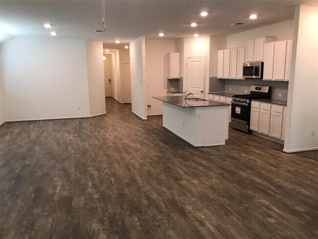 Building Photo - 1200 Nokota Bnd