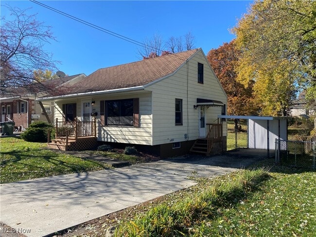 Primary Photo - 1231 Sippo Ave SW