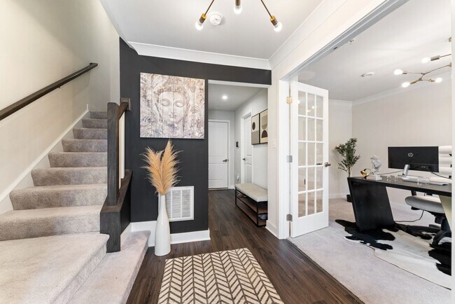 Building Photo - Welcome to your dream townhome - Spacious ...