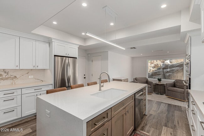 Building Photo - 3001 Ironwood Rd