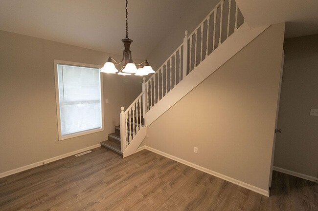 Building Photo - 4836 Meadow Lark Ln