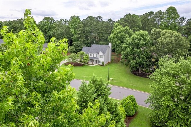 Building Photo - 2232 Woodbriar Dr