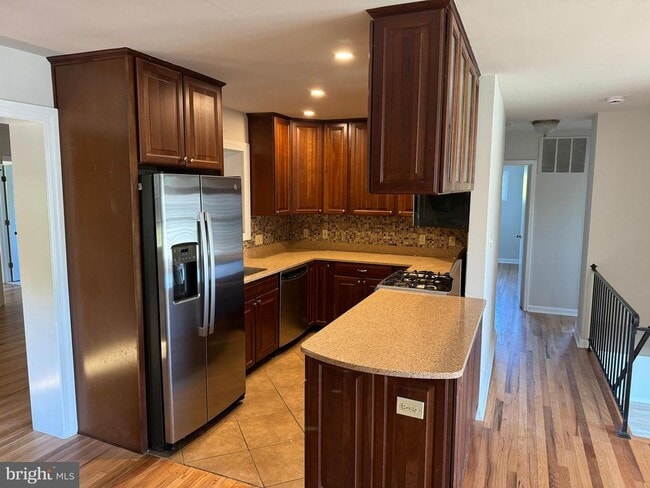 Building Photo - 5426 Enid Pl