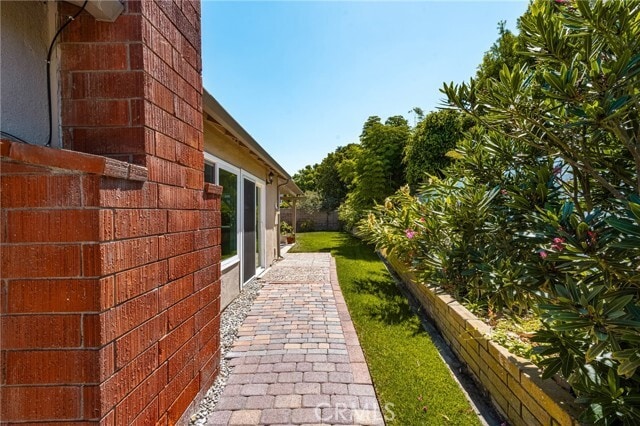 Building Photo - 5722 Padua Dr