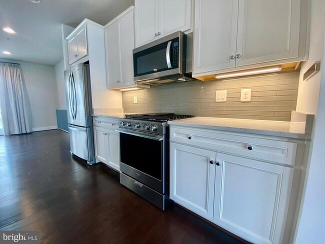 Building Photo - 5135 Longstone Way