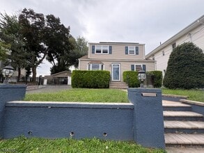 Building Photo - 109 Lee Ave