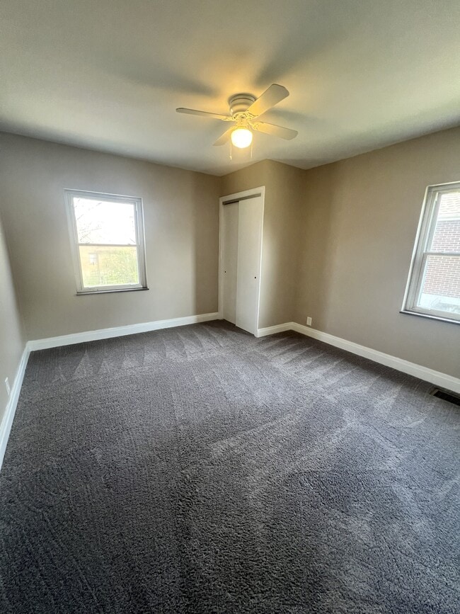 Building Photo - 5194 Sidney Rd