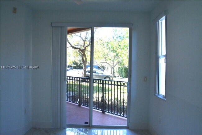 Building Photo - 4402 SW 160th Ave