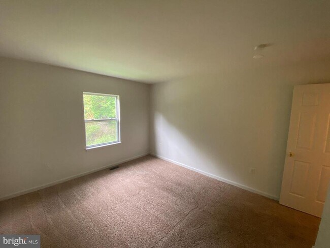Building Photo - 10910 Coreys Way