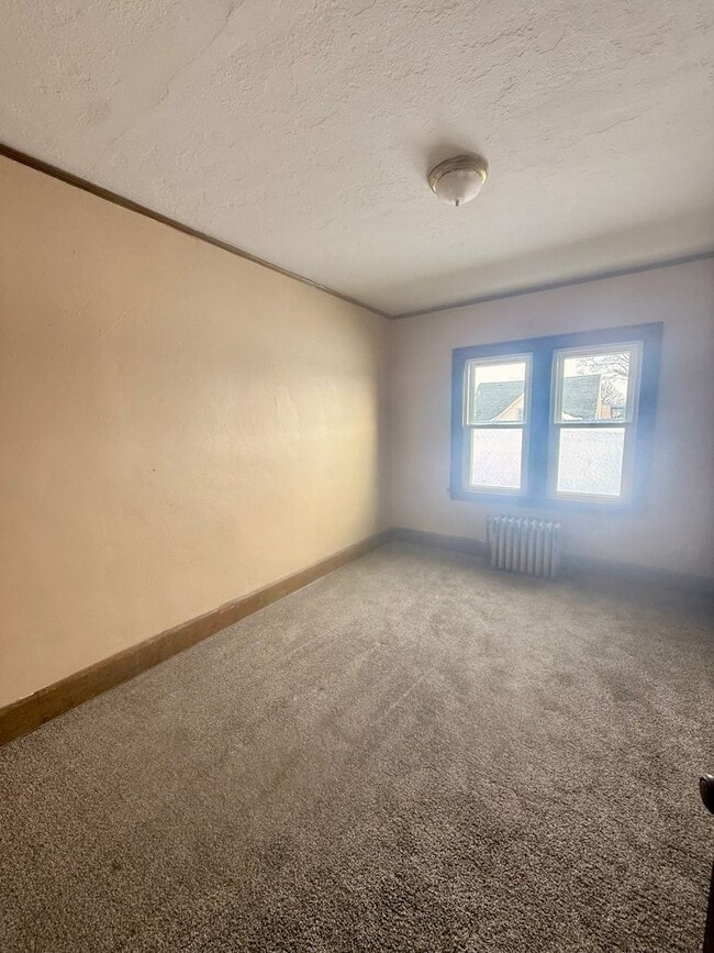 Building Photo - 1609 17th Ave