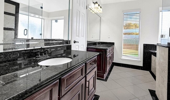 Building Photo - 827 Citation Dr