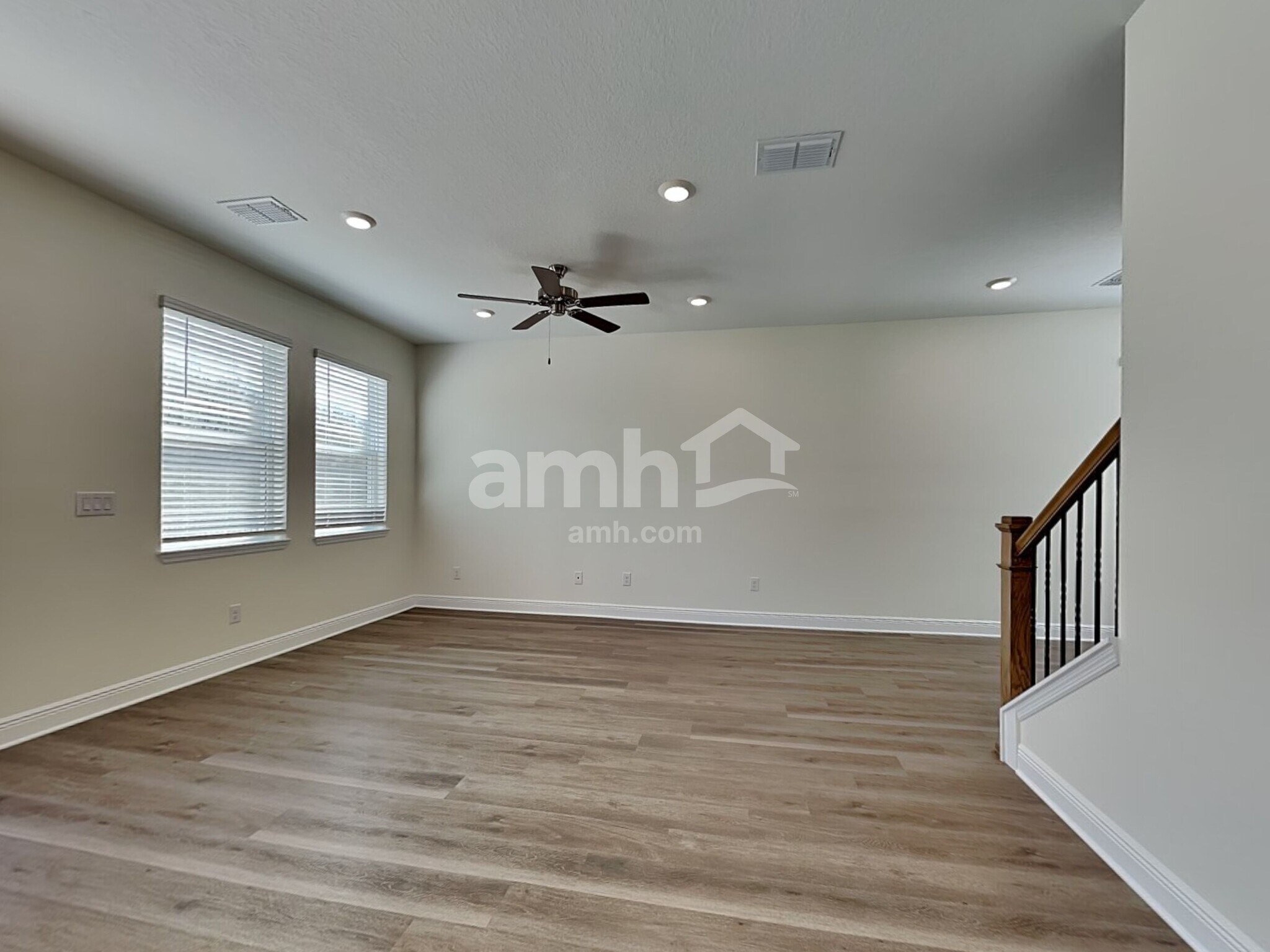 Building Photo - 27067 St Andrews Ave