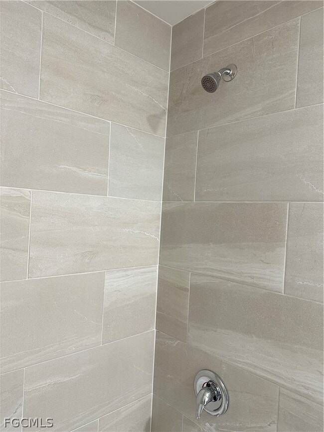 Building Photo - 1131 SW 16th Terrace