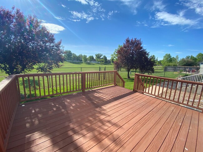 Building Photo - 322 N 50th Ave