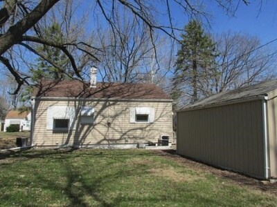 Building Photo - 2039 E Whitmer St