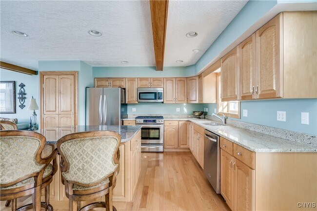 Building Photo - 207 General Smith Dr