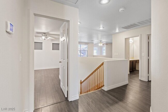 Building Photo - 227 Palmarosa St