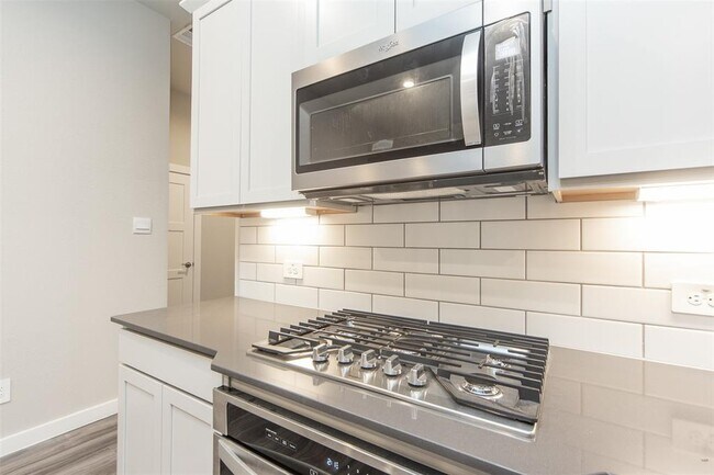 Building Photo - 22503 Cappella Vlg Ln