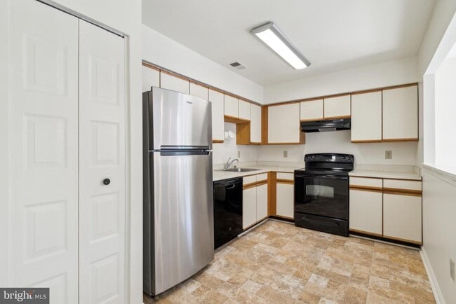 Building Photo - 9435 Trevino Terrace