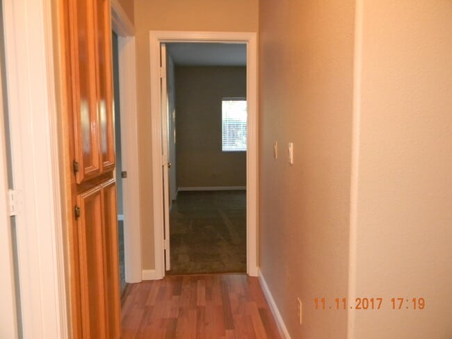 Building Photo - Roseville, Cresleigh Highlands, Near Galleria Mall, Single Story 3/4 Bed/office , Gardner, Patio ...