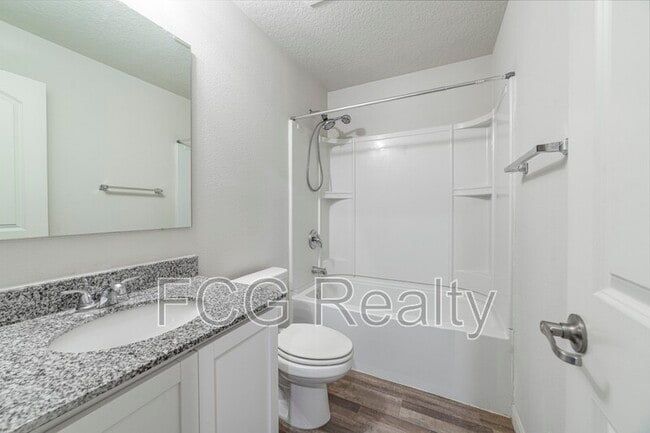 Building Photo - 705 Gila Dr