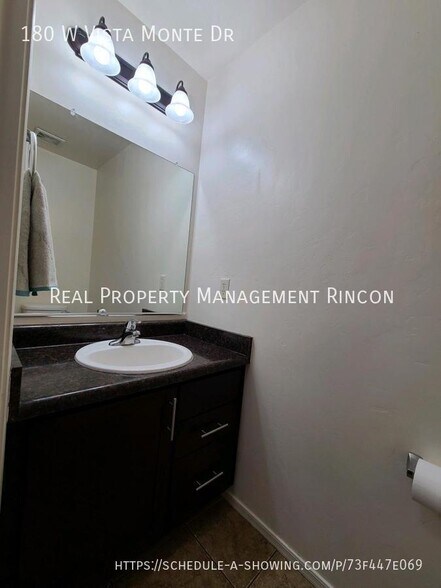 Building Photo - 180 W Vista Monte Dr