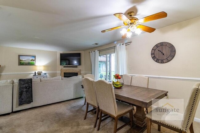Building Photo - 208 Spring Maiden Ct