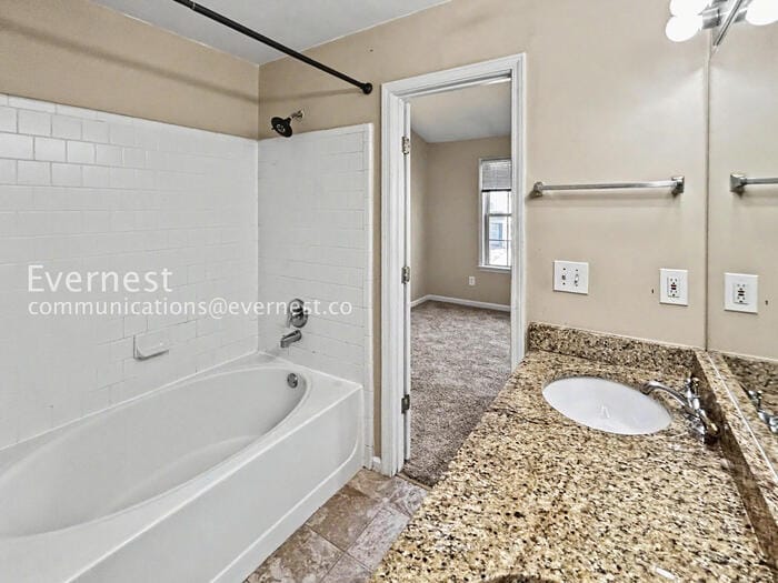 Building Photo - 54 Highoak Dr