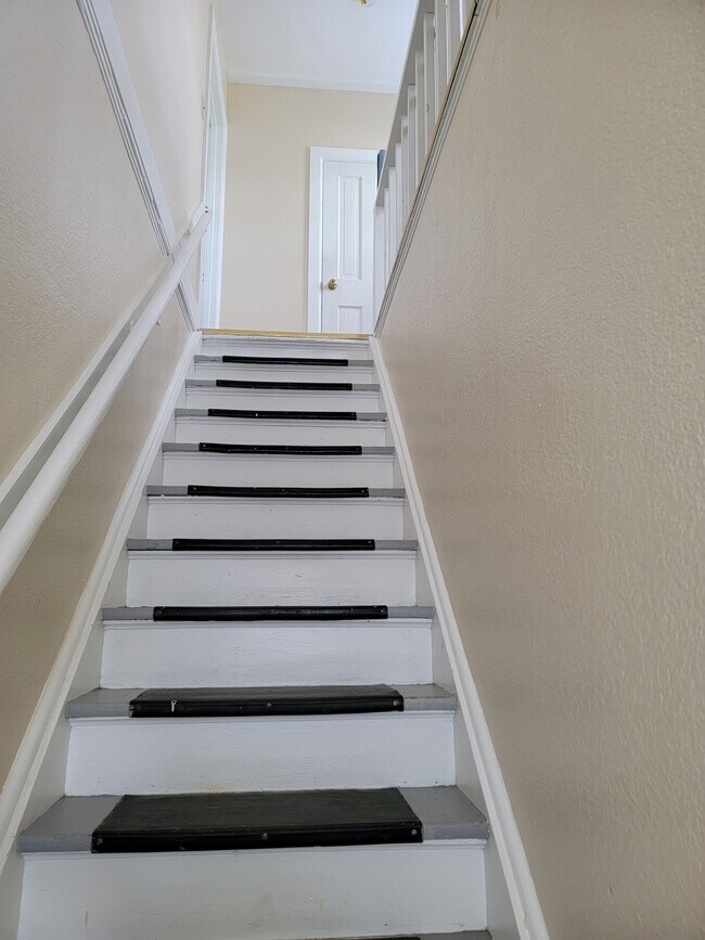 Building Photo - 2115 N 11th St