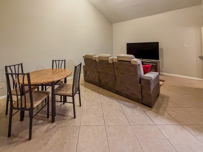 Building Photo - 2574 Marilee Ln